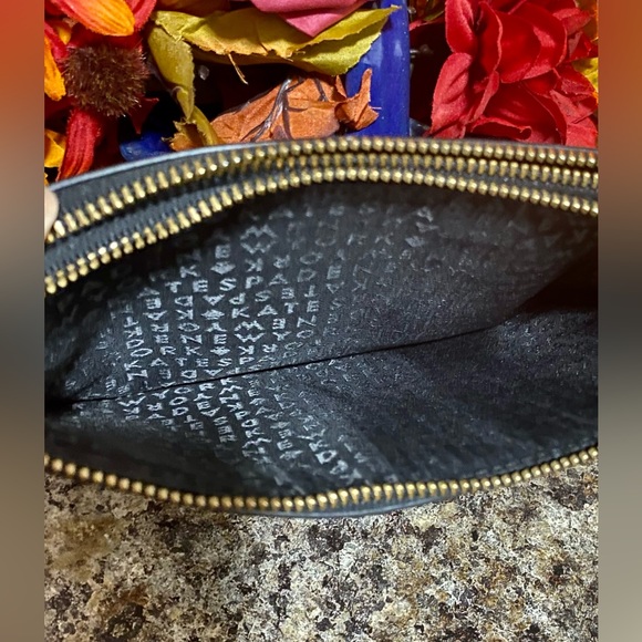 ♠️ Kate Spade Large Double Zipper Wallet Cell Phone Wristlet Clutch♠️ EUC - Picture 5 of 10